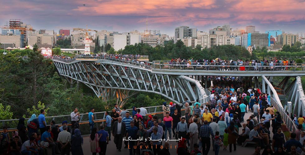 پیاده روی پل طبیعت تهران