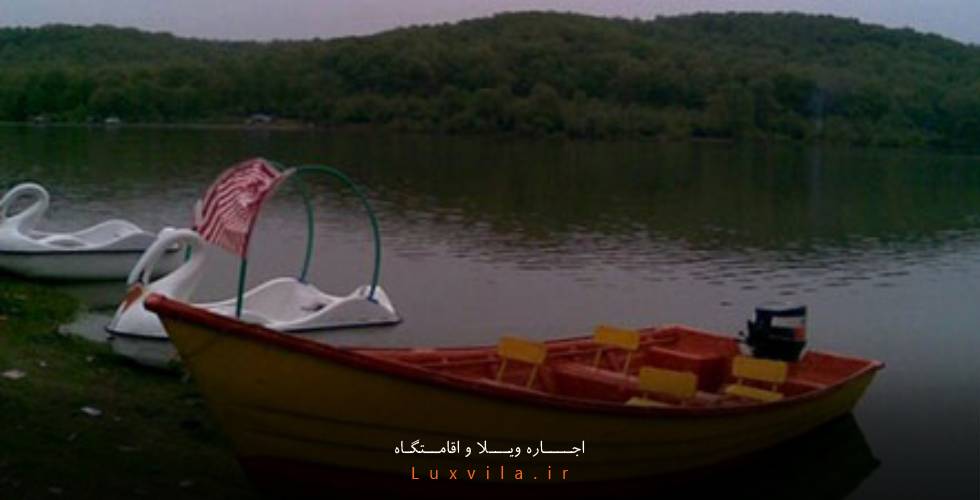 قایق سواری در دریاچه سقالکسار