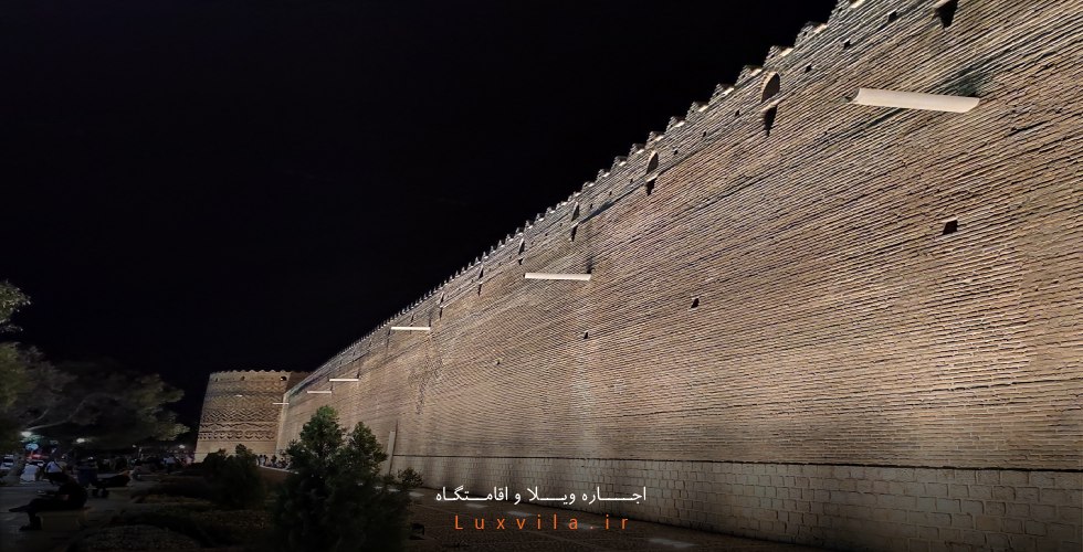 دیوار بلند ارگ کریم خان زند