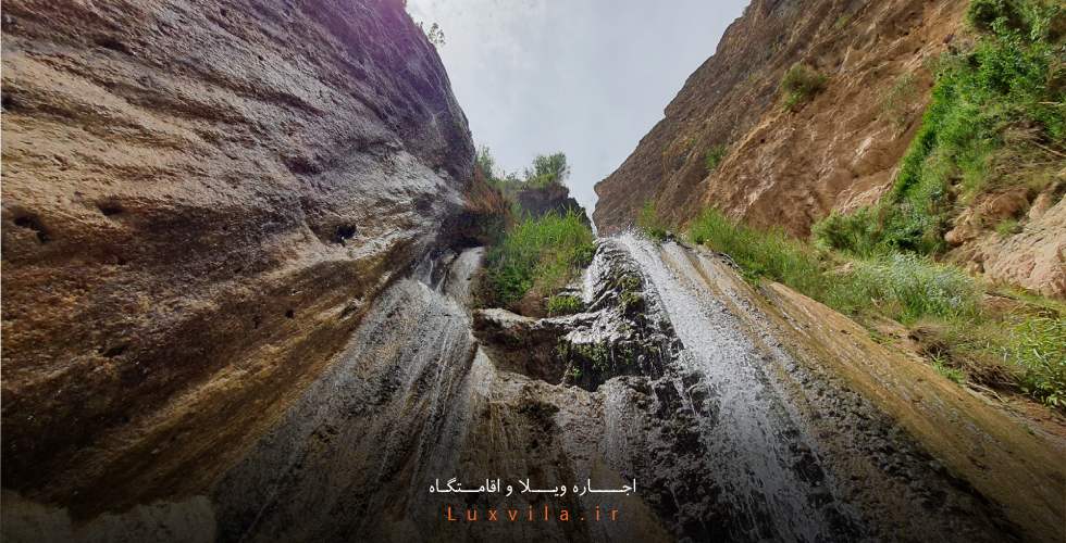 آبشار نوژیان از دیدنی های خرم آباد