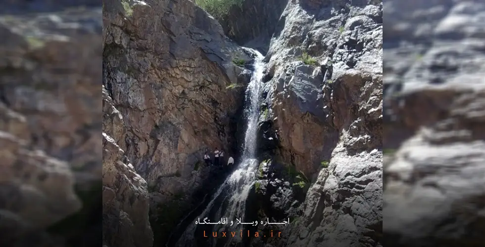 آبشار کوهشاه در کنار گورستان کوهشاه